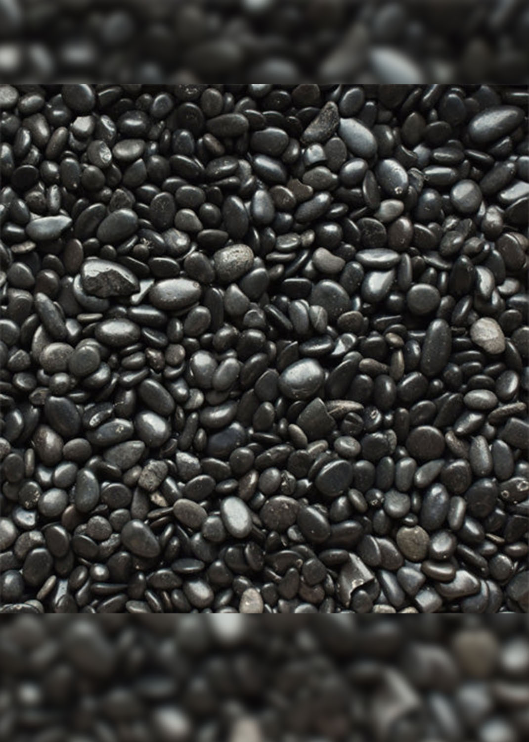 High Polished Black Pebbles 20-25 KG Bag 3-5cm